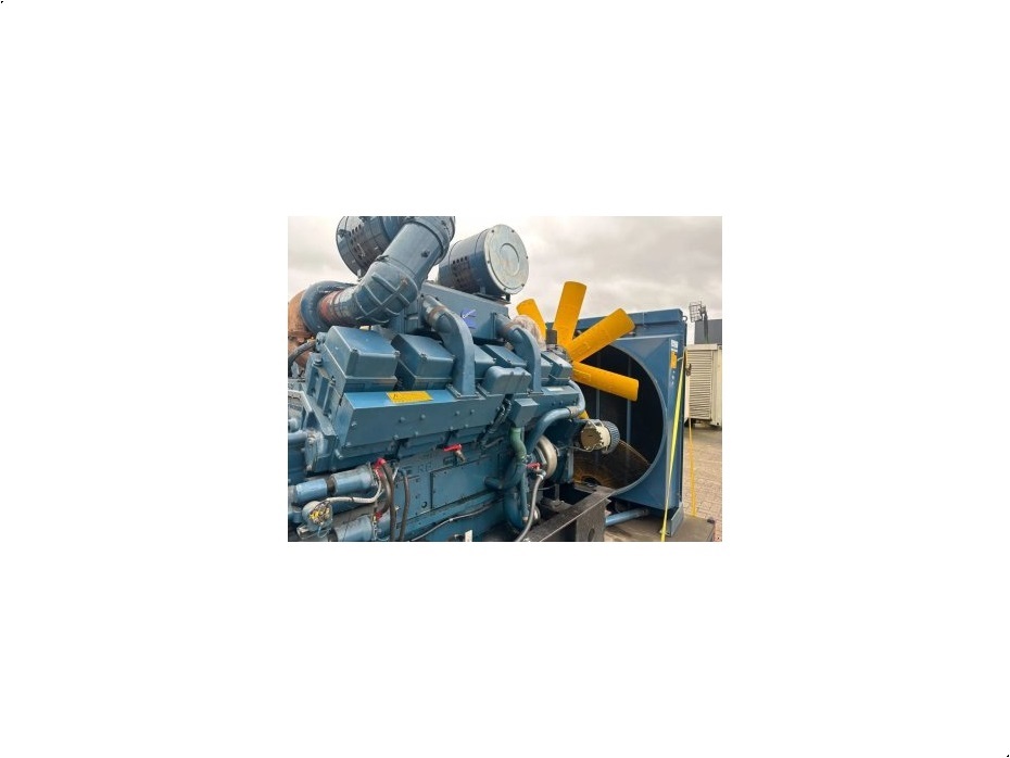 - - - KTA 38 G1 Broadcrown 1000 kVA generatorset - Generatorer - 3