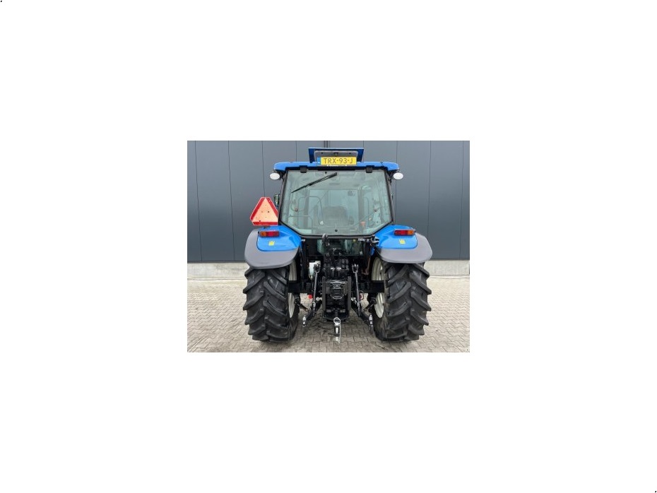 New Holland T5050 - Traktorer - Traktorer 2 wd - 6