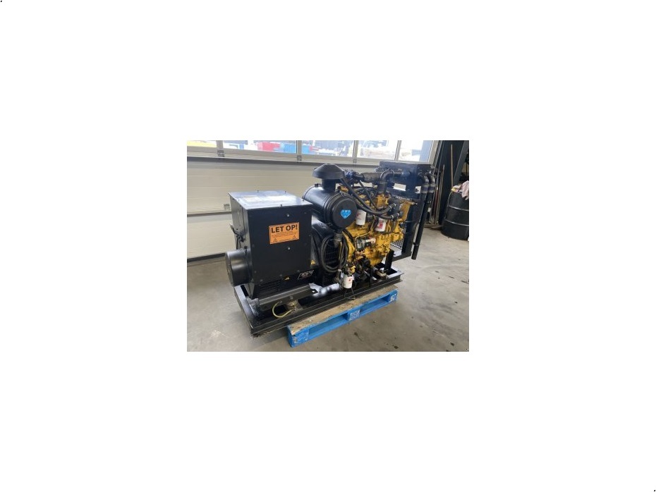 - - - 4045 HFU 79 Stamford 120 kVA generatorset - Generatorer - 6