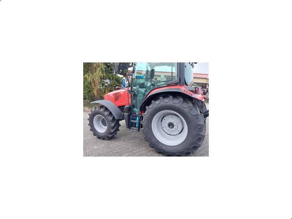 - - - X4.070 - Traktorer - Traktorer 2 wd - 5