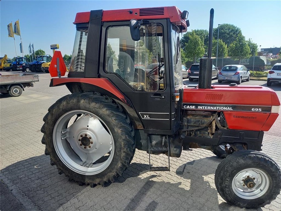Case IH 695 XL - Traktorer - Traktorer 2 wd - 6