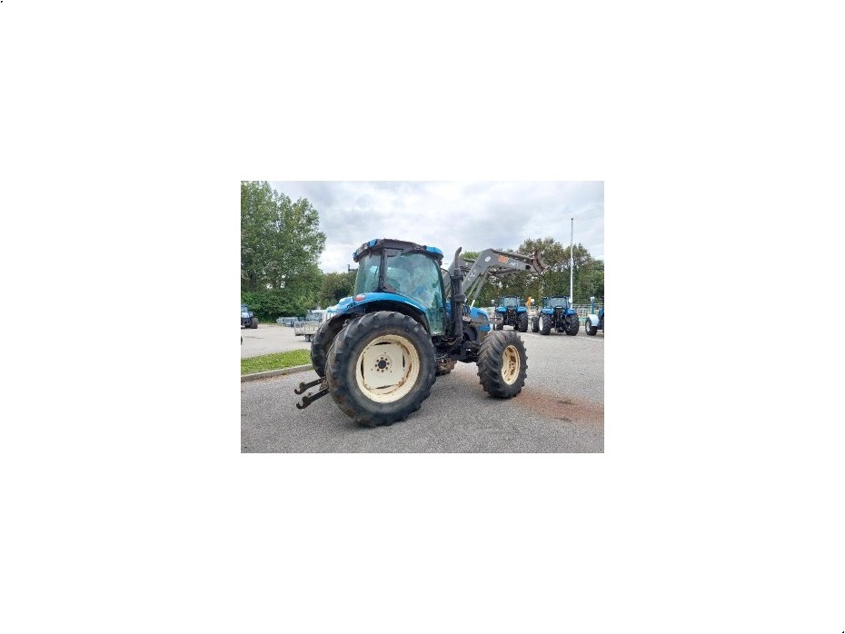 New Holland T6020PLUS - Traktorer - Traktorer 2 wd - 3