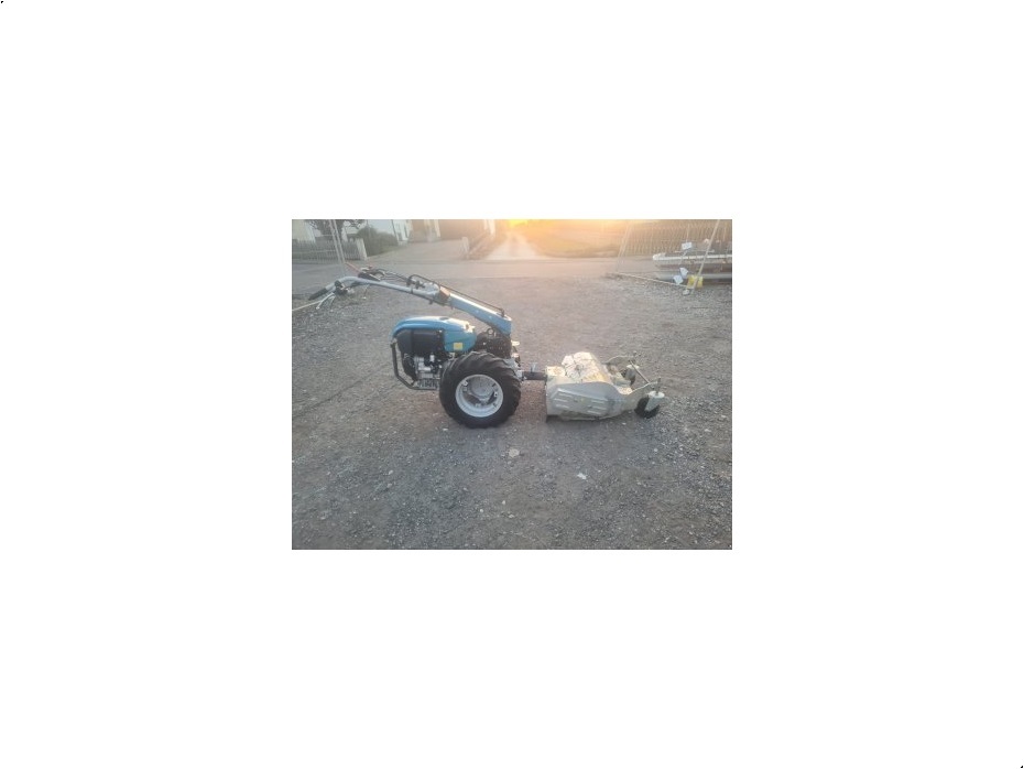 - - - 417S - Traktorer - To-hjulede - 2