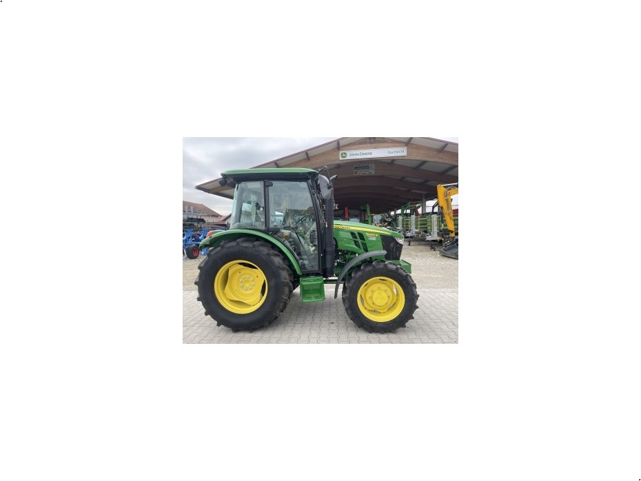 John Deere 5067 E - Traktorer - Traktorer 2 wd - 2