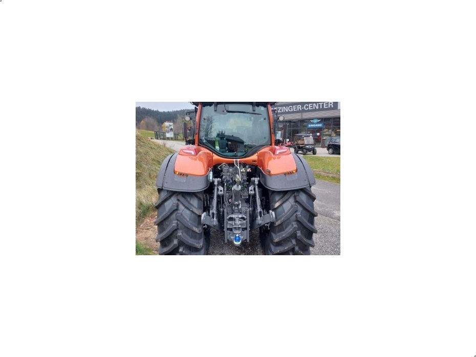 Valtra Q305 - Traktorer - Traktorer 2 wd - 4