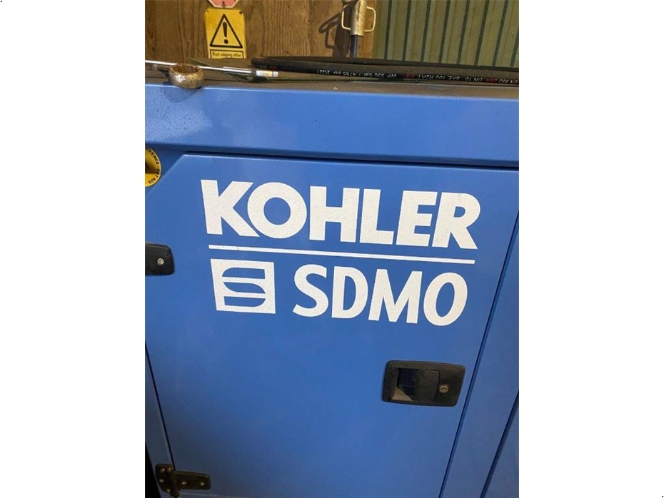 John Deere Generator / Kohler SDMO Model 44 - Generatorer - 1