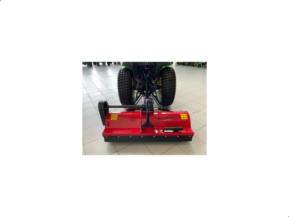 John Deere 3025E - Traktorer - Kompakt traktorer - 4