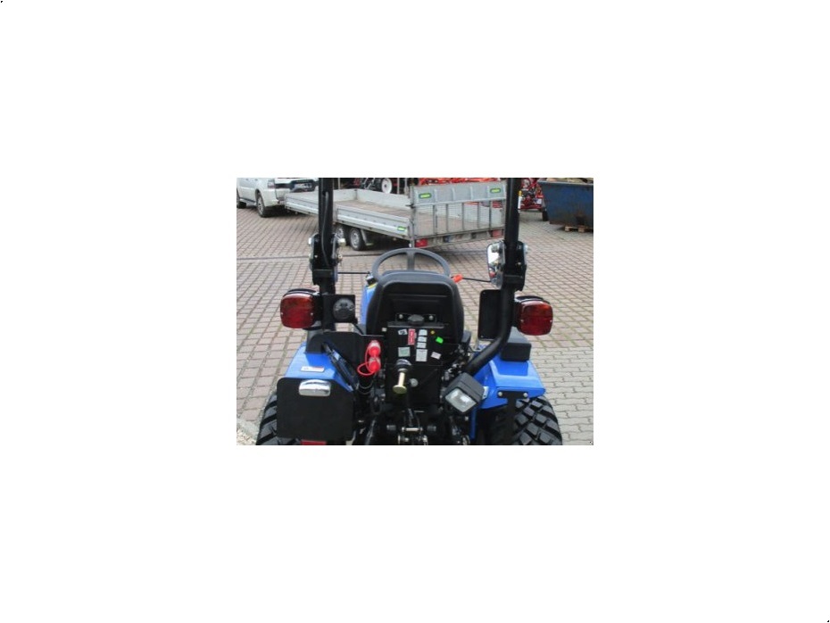 - - - Kleintraktor SOLIS 20 Traktor mit Galaxy Pro Bereifung (Aufpreis KFZ-Brief) - Traktorer - Traktorer 2 wd - 5