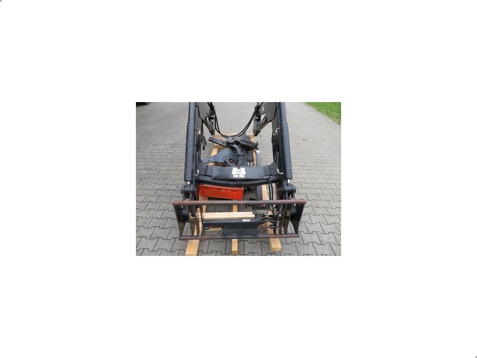 - - - Schwinge+ Konsolen für Case JXU und New Holland T5000 Serie - Traktor tilbehør - Frontlæssere - 3