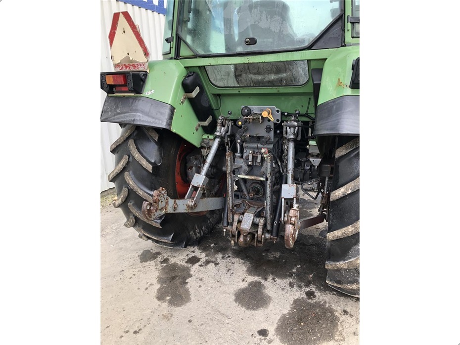 Fendt 308 C Farmer  Med Trima +3.0P Frontlæsser - Traktorer - Traktorer 4 wd - 7