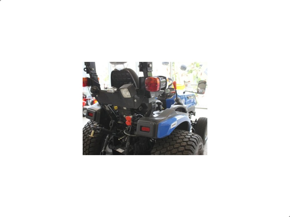 - - - Solis 26/9+9 - Traktorer - Kompakt traktorer - 5