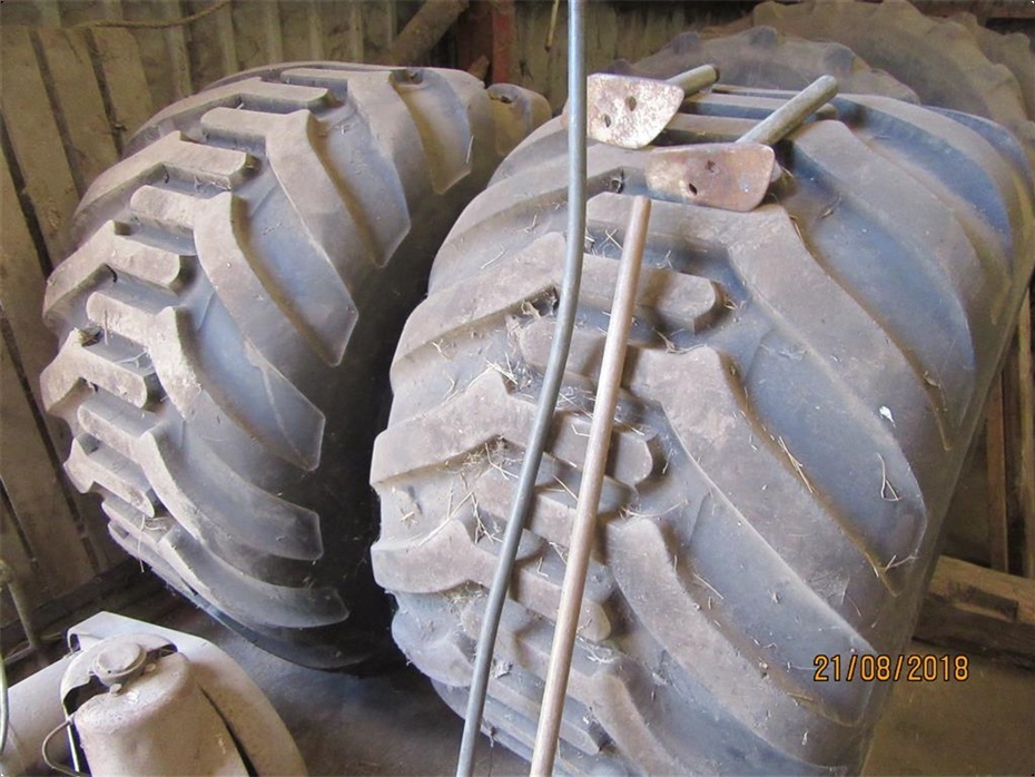Trelleborg 800/40-26.5 12 lag 8 huls standart - Traktor tilbehør - Komplette hjul - 1