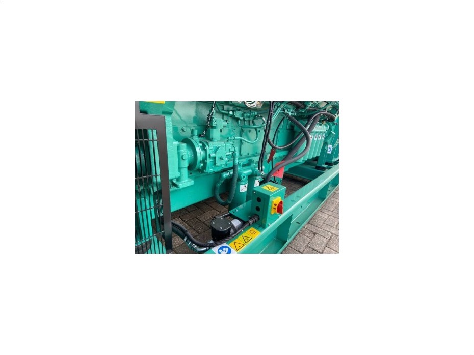 - - - C1400D5 - 1.400 kVA Generator - DPX-18532-O - Generatorer - 8