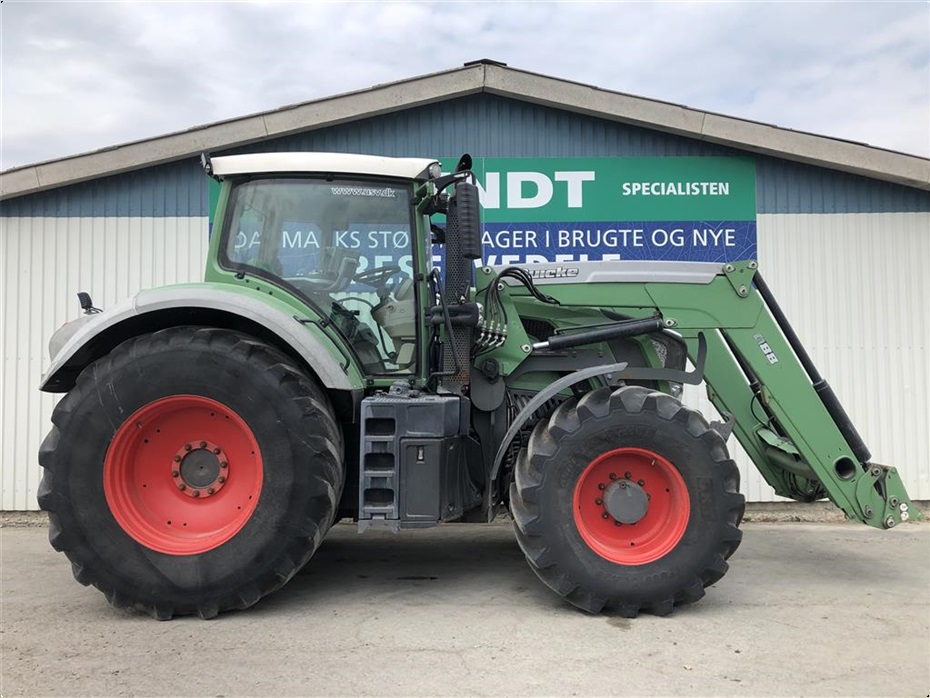 Fendt 828 Vario SCR Profi Plus  Med Ålø Q88 Frontlæsser - Traktorer - Traktorer 4 wd - 4