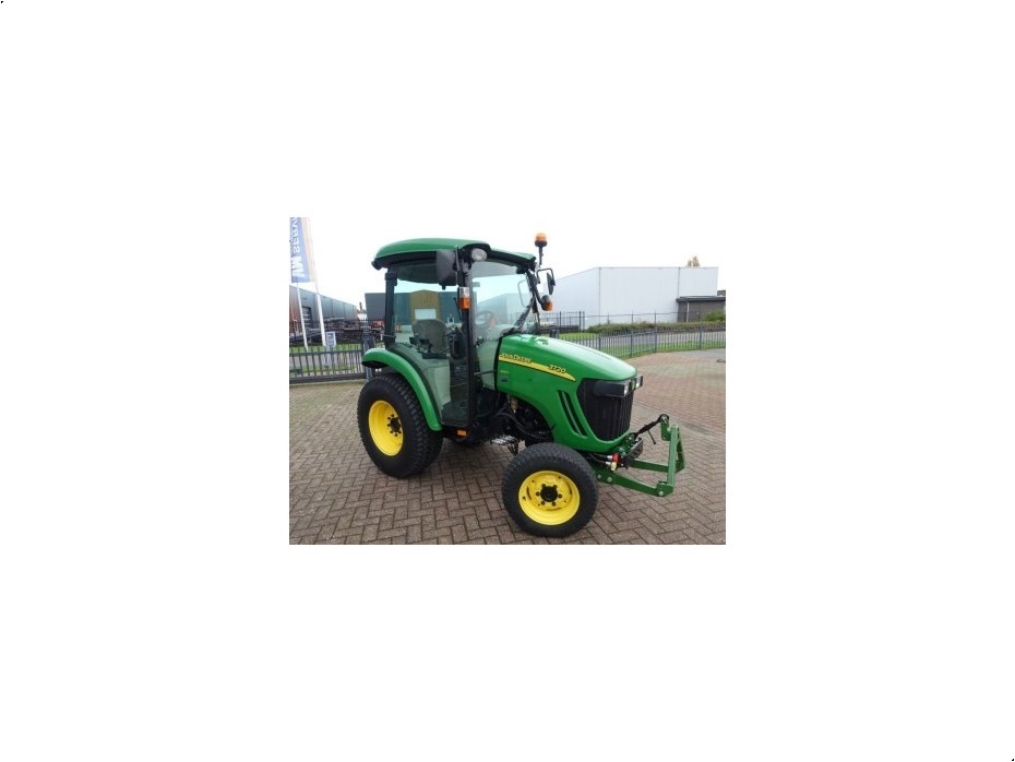 John Deere 3720 4wd HST / 4120 Draaiuren / Full Options - Traktorer - Traktorer 2 wd - 2