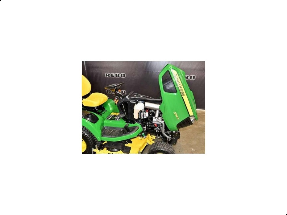John Deere X940 SIGNATURE SERIE - Traktorer - Kompakt traktorer - 4