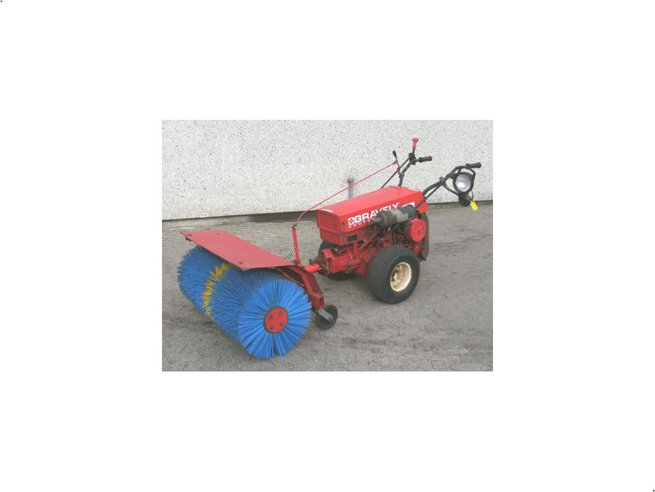 Gravely 2 hj. med fejemaskine (NR 826621) - Traktorer - To-hjulede - 1
