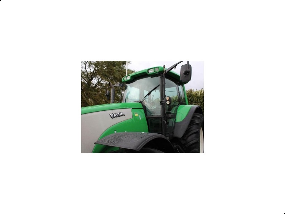 Valtra T130 Hitech - Traktorer - Traktorer 2 wd - 3