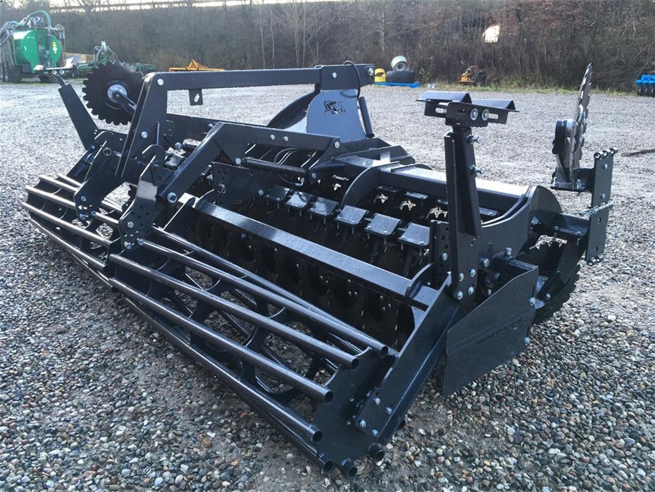 J-Maskiner IT-4000 med hydraulisk lift - Harver - Tallerkenharver - 4