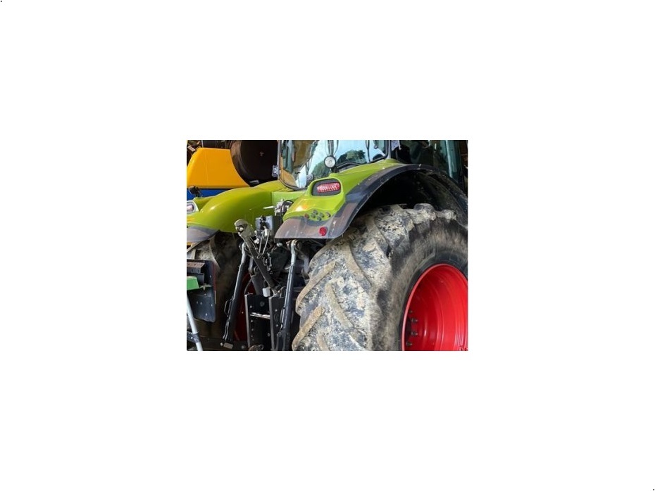 - - - AXION 810 T4F CMATIC - Traktorer - Traktorer 2 wd - 8