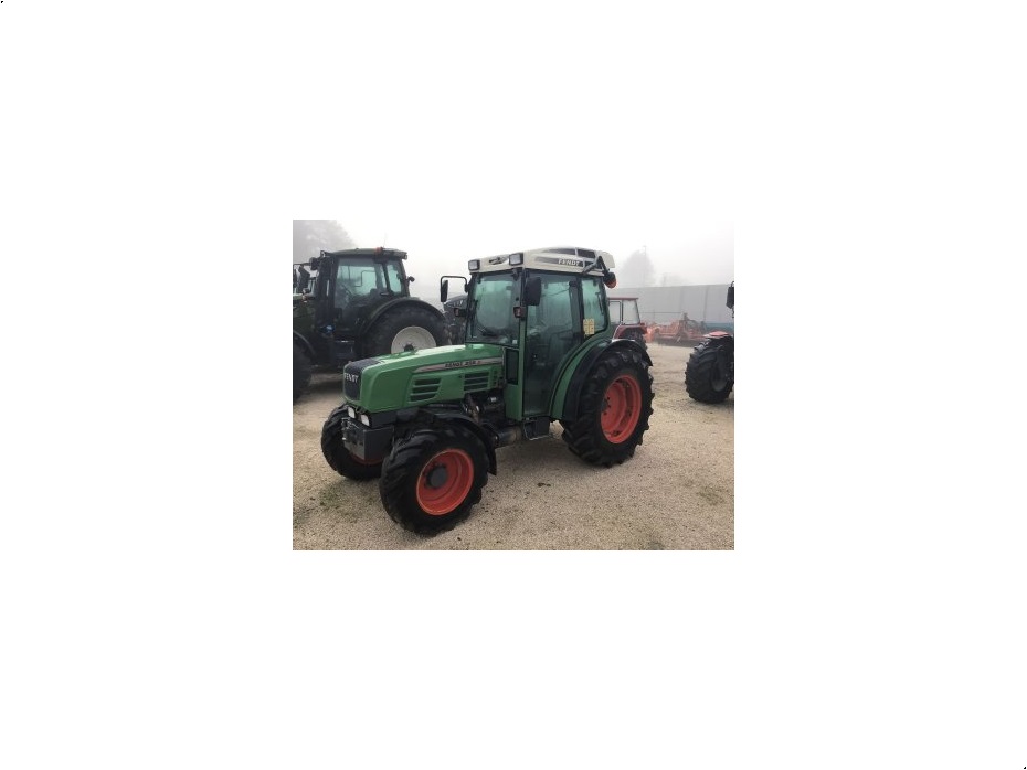 Fendt Farmer 208 PA - Traktorer - Kompakt traktorer - 1