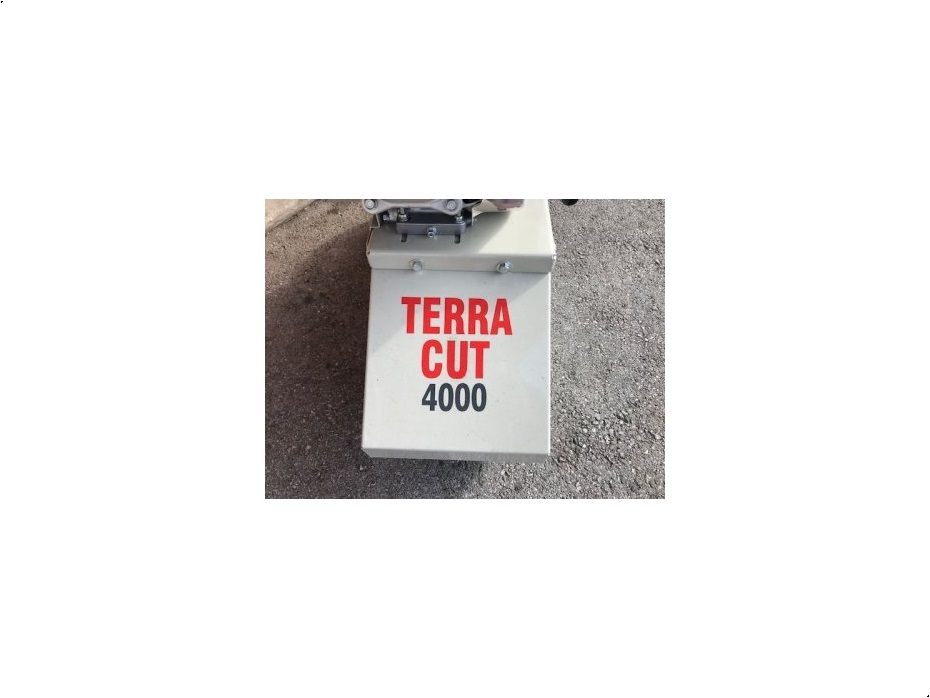 - - - Häcksler TerraCut 4000 Benzin - Flishugger - 2