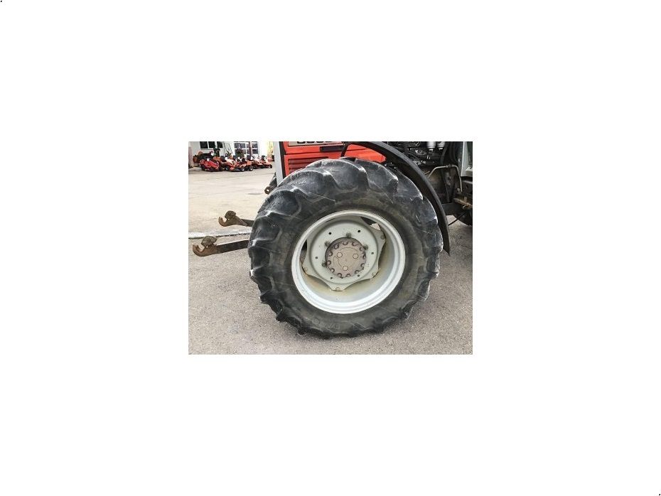 Massey Ferguson 3085 - Traktorer - Traktorer 2 wd - 4
