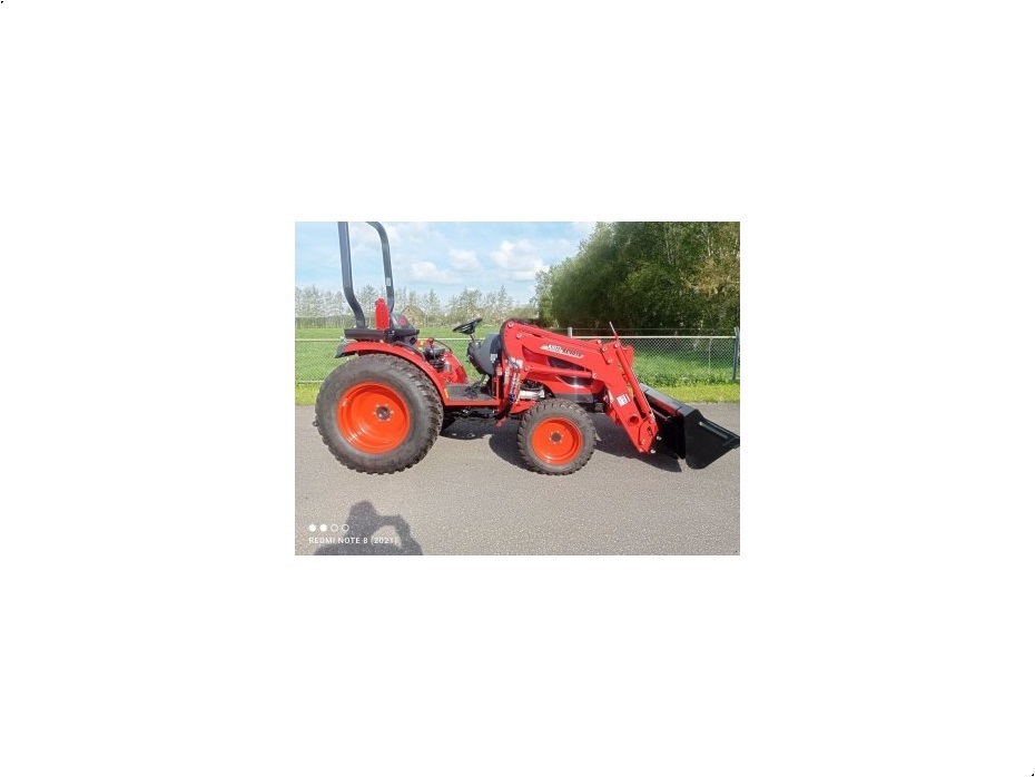 - - - CK4030 HST - Traktorer - Traktorer 2 wd - 2